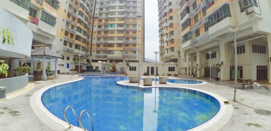 Mutiara Anggerik Service Apartment , Section 15 , Shah Alam