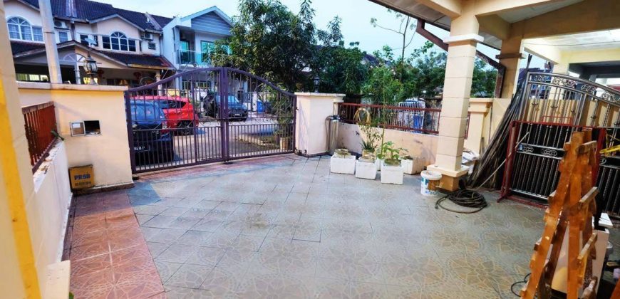 Double Storey Terrace , Seksyen 23 Shah Alam