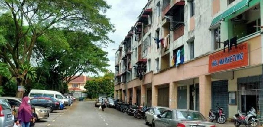 Pangsapuri Kayangan Taman Kajang Utama Kajang Selangor.